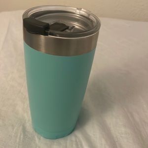 Beautiful  teal color thermos*New * 20 oz